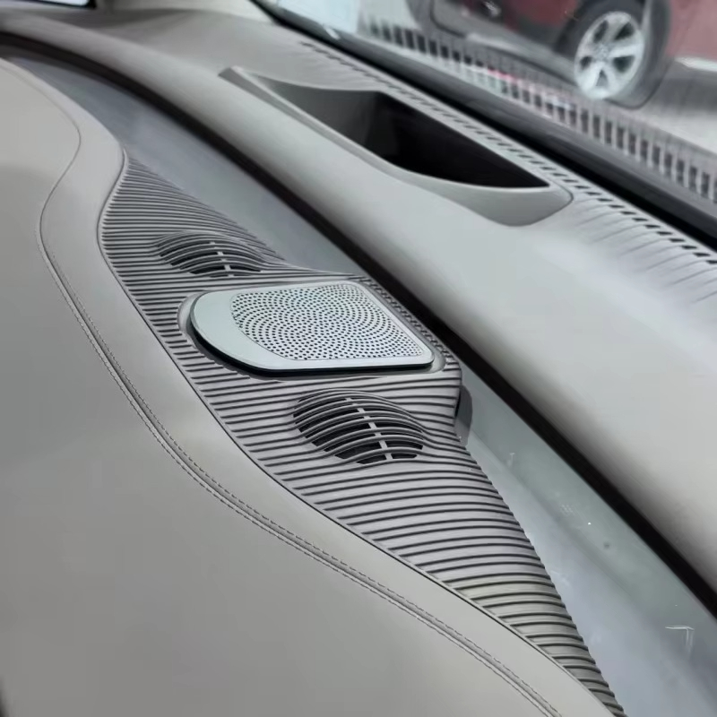 新しく改良された電動リフトアンビエントライトスピーカー、D9 - Car Accessories Light のレビューと価格